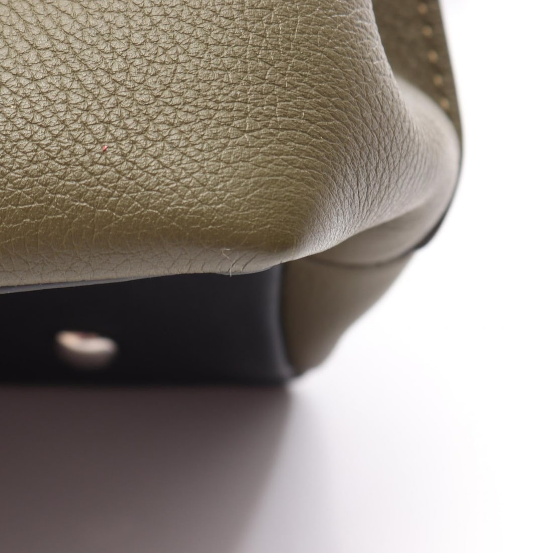 LV Lockme Day Khaki - 5