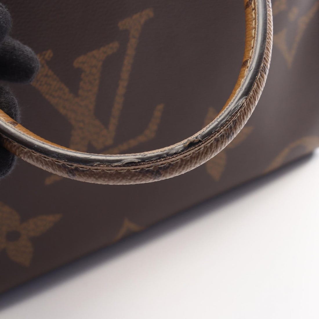 LV OnTheGo MM Giant Reverse - 9