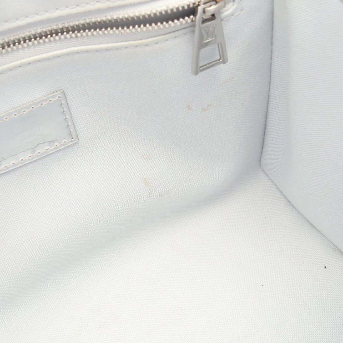 LV OnTheGo PM Argent - 7