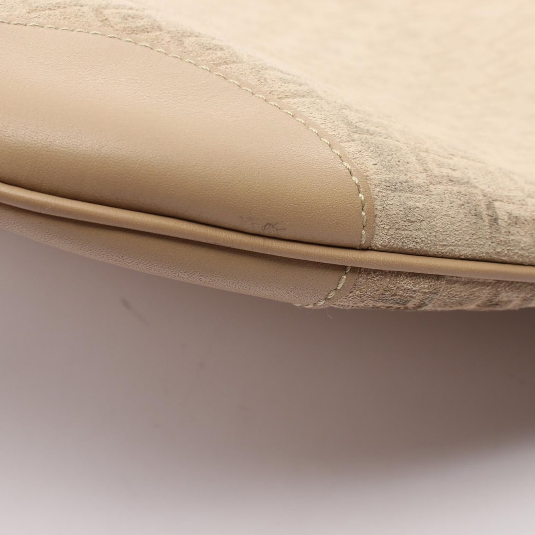 Gucci G Pattern Suede Shoulder Beige - 15