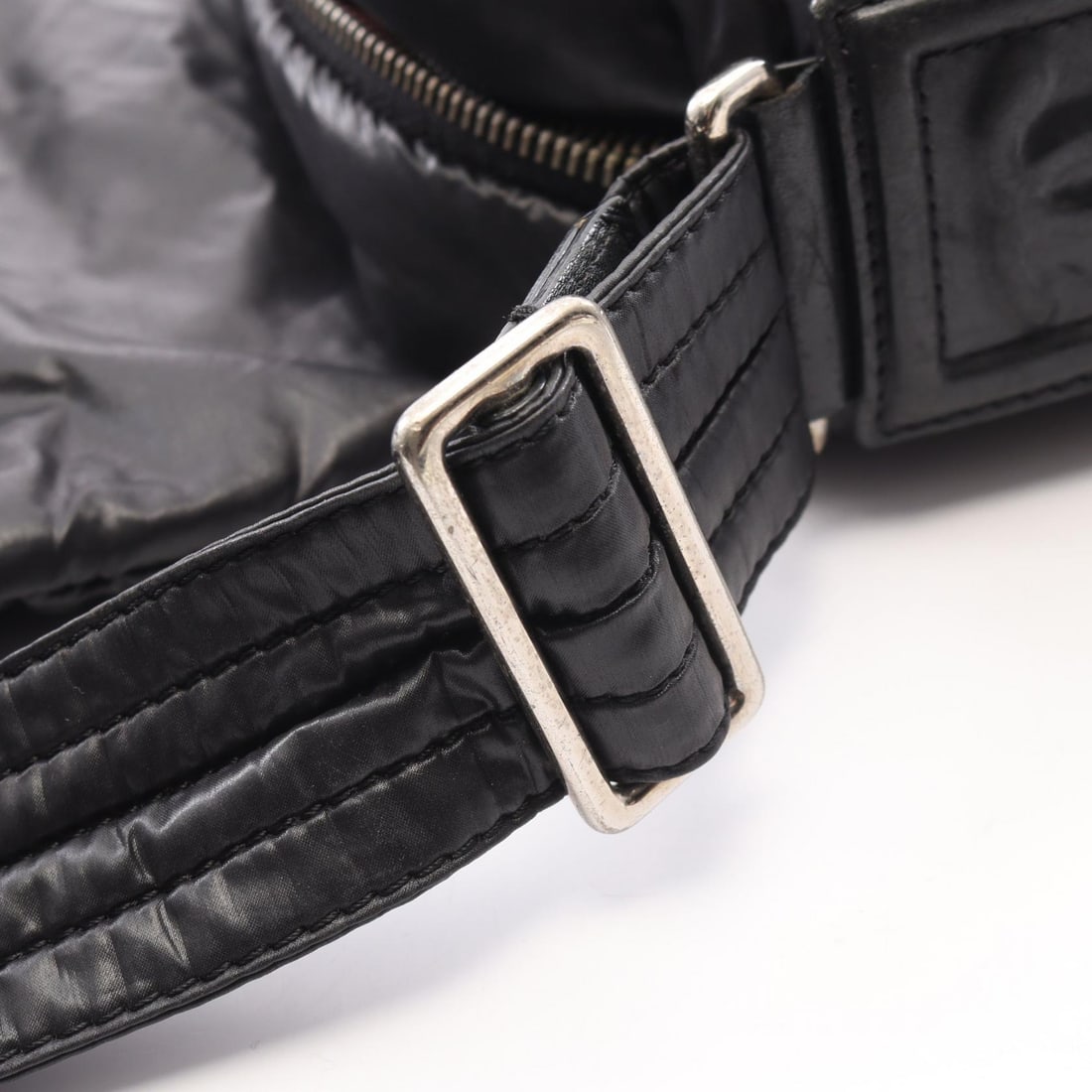 Chanel Coco Cocoon Messenger Black - 11