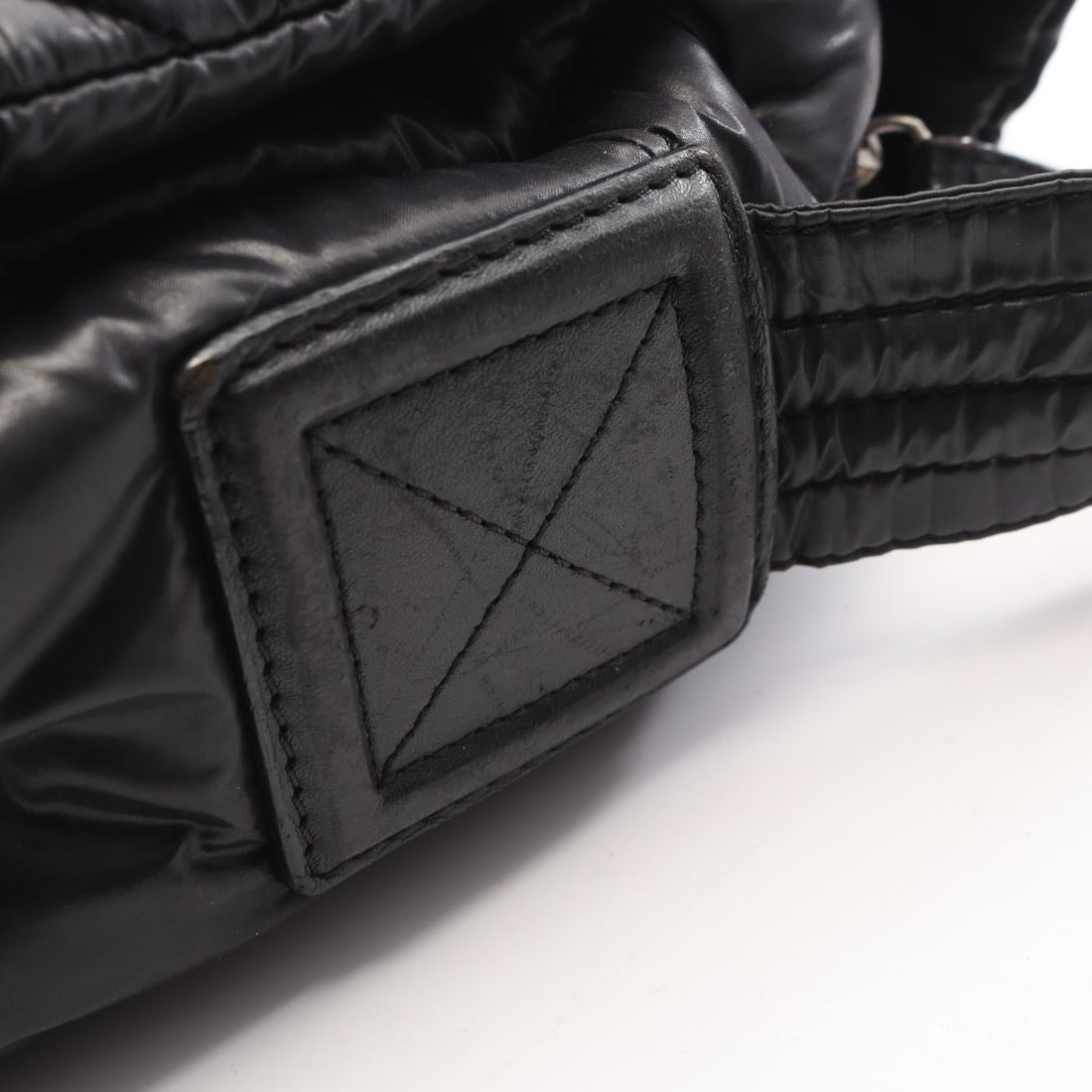 Chanel Coco Cocoon Messenger Black - 12