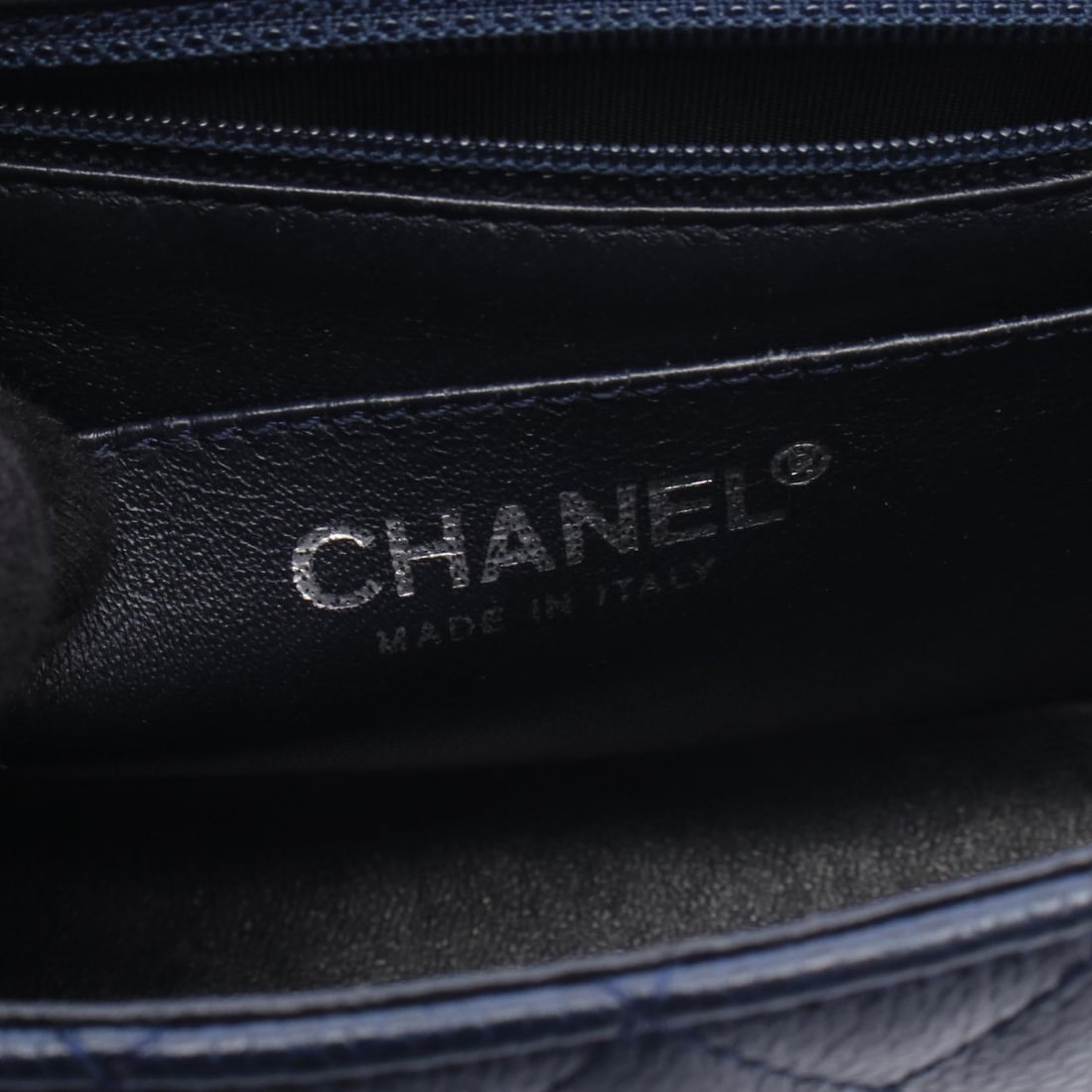 Chanel Mini Matelasse Navy - 4