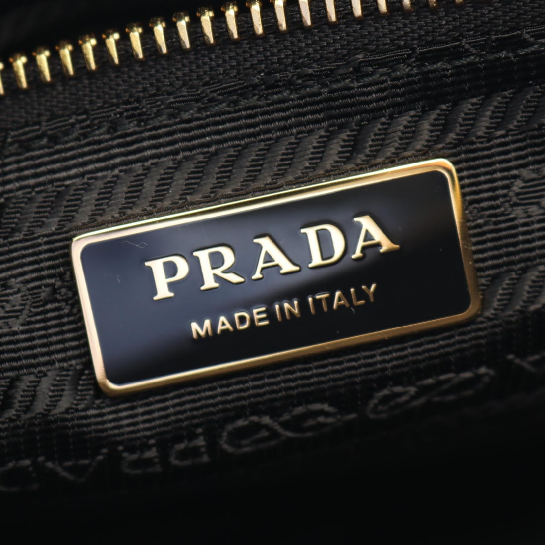 Prada Re-Edition 1995 Chain Black - 4