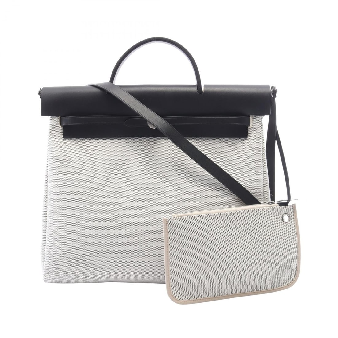 Hermès Herbag Zip MM White Black: White and black Herbag Zip MM shoulder handbag in canvas and Vache leather hunter. Includes shoulder strap, clochette, key, cadena, and pouch. 38 x 33 x 14 cm. Handle 20 cm. Shoulder 93 cm.