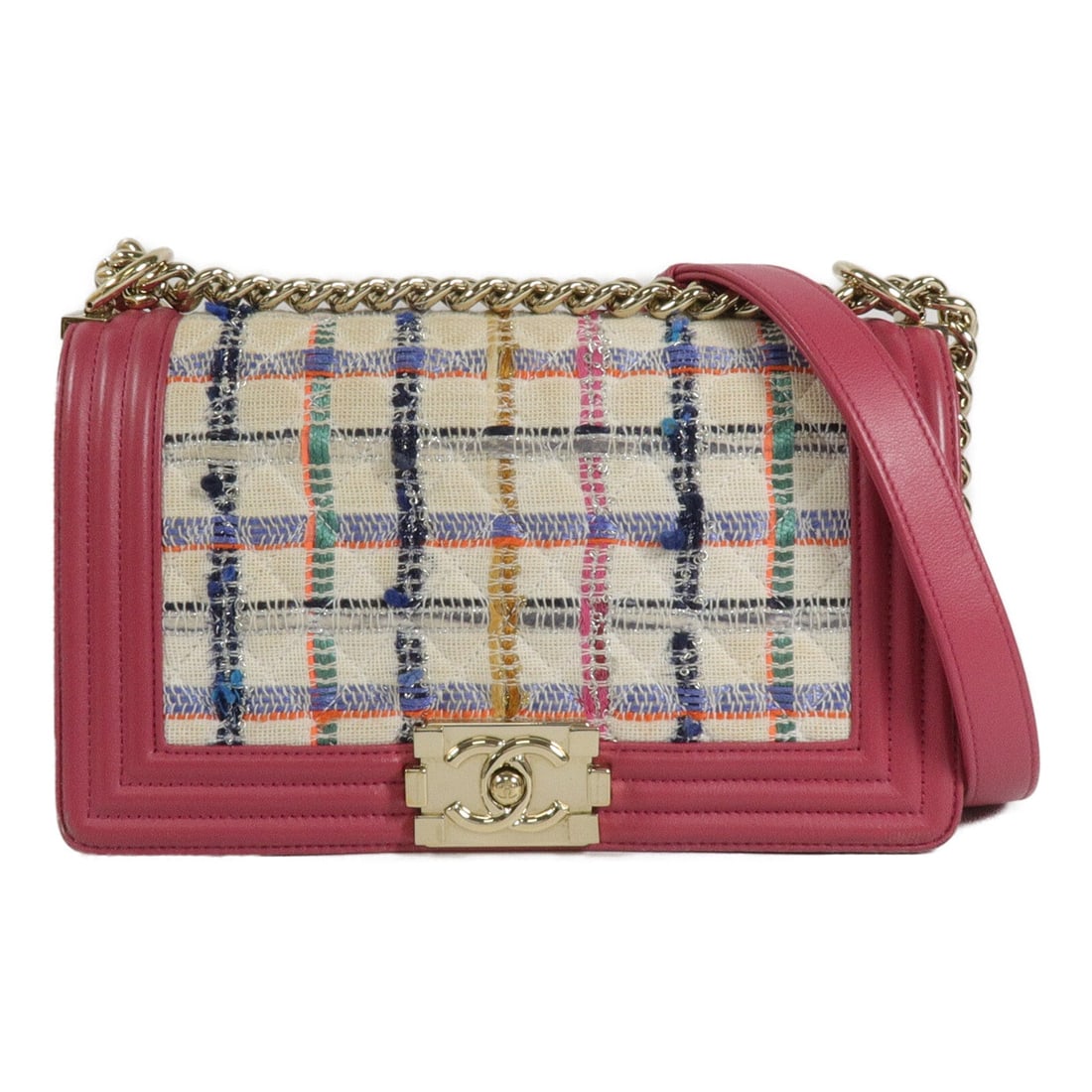 Chanel GHW Boy 25 Tweed Pink: Pink and multicolor Boy 25 shoulder bag in calfskin and tweed with GHW. Includes hologram sticker. 25 x 15 x 7 cm. Shoulder 65-109 cm.