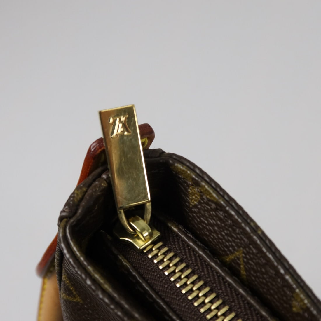 LV GHW Looping MM Monogram Brown - 8