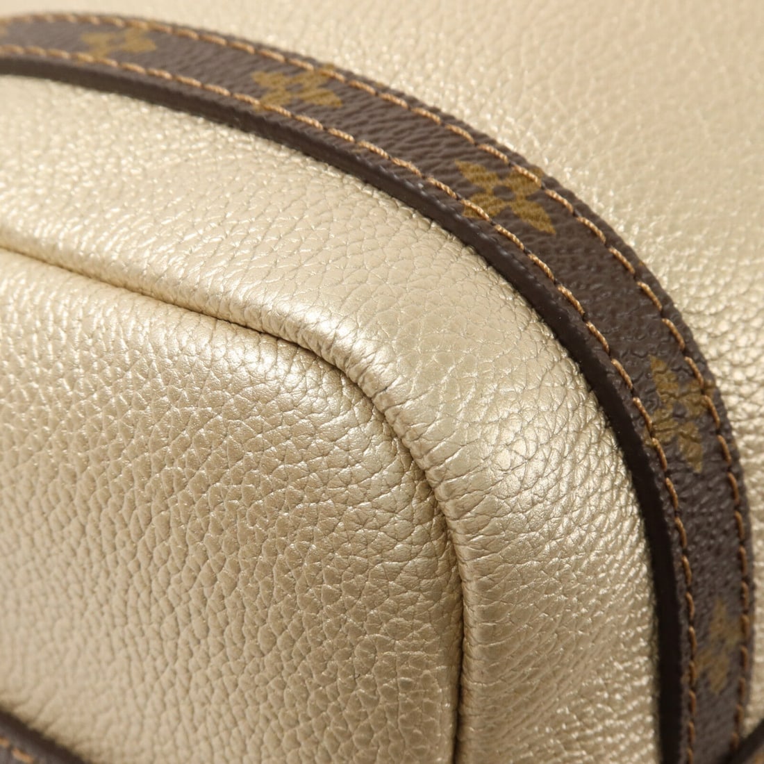 LV GHW Express PM Gold - 10