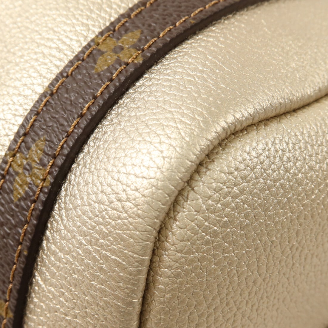 LV GHW Express PM Gold - 9