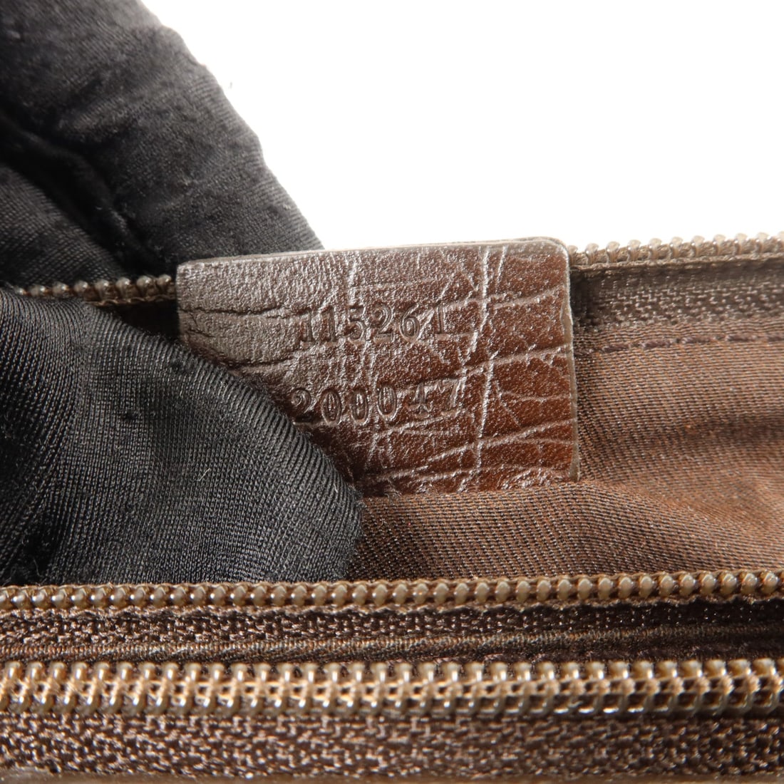Gucci GG Long Zip Pouch Brown - 7
