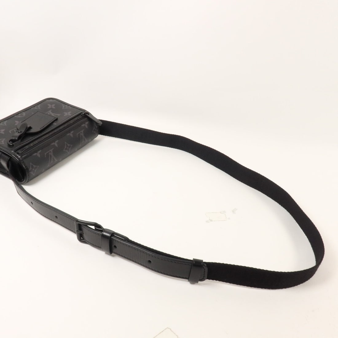 LV Bosphore Wearable Wallet - 7