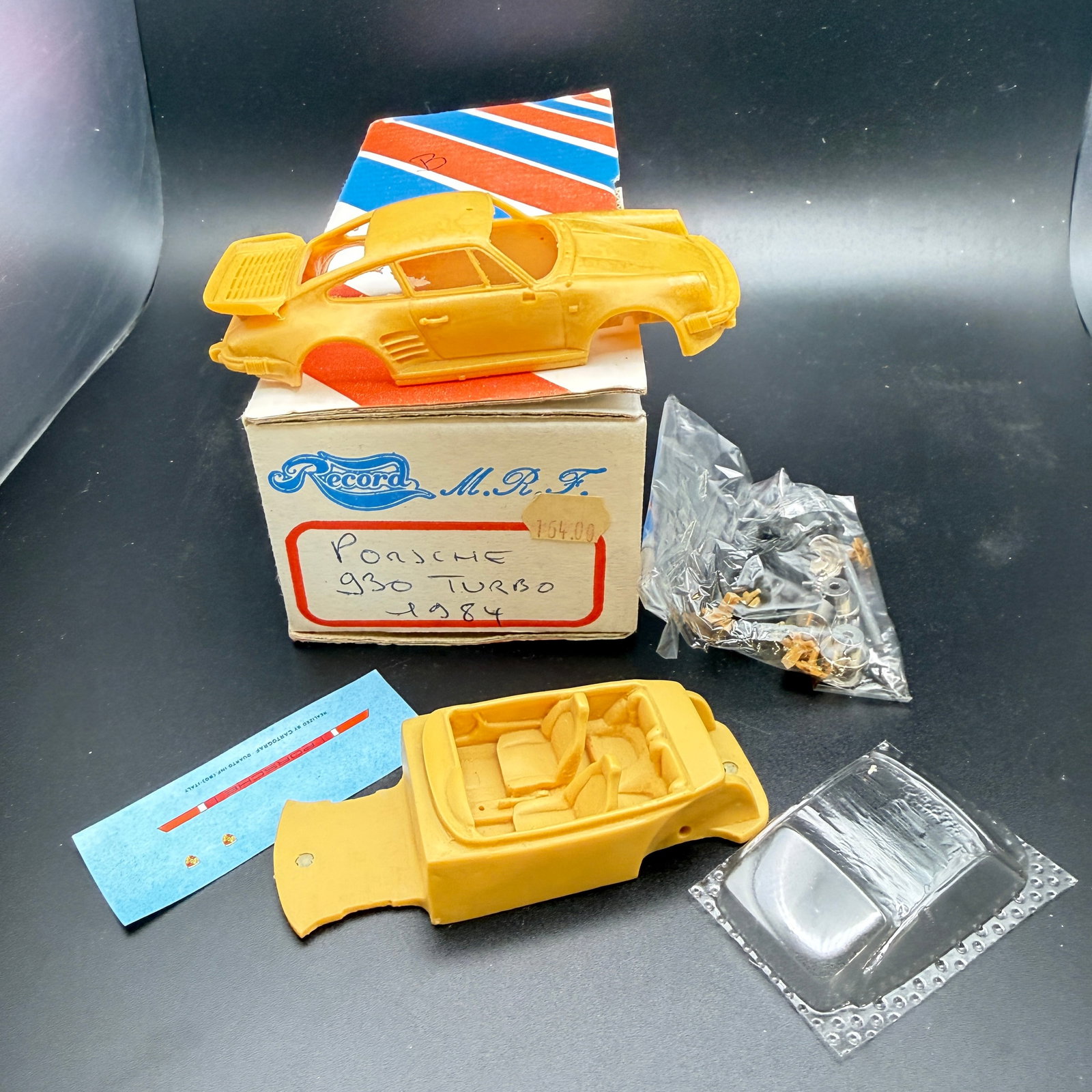 Unbuilt Record M.R.F. Porsche 911 Resin Kit 1:43 (1 of 6)