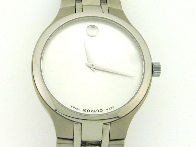 Movado Men's Corporate Silver Dial Stainless Steel Watc: This is a Movado Men's Corporate Silver Dial Stainless Steel Watch with the following features: Stainless steel case; stainless steel bracelet; fixed stainless steel bezel; Silver dial with silver-ton