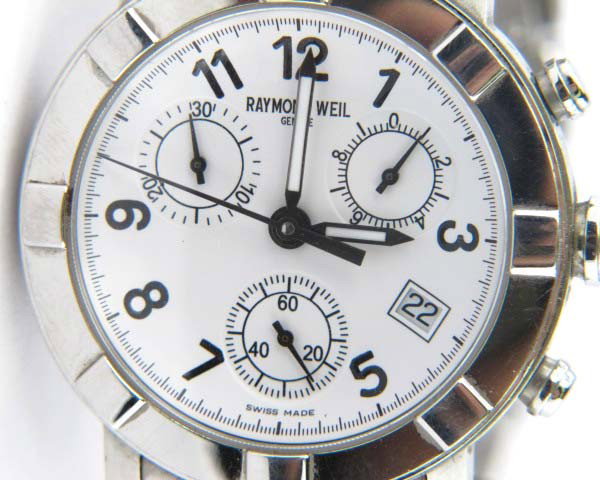 Raymond Weil Stainless Steel Watch: Raymond Weil Stainless Steel Watch.The total weight of the watch is 141.8 grams.The length of the watch is 7"The thickness of the watch is 18mm.The measurement of the head frame is 37x38mm