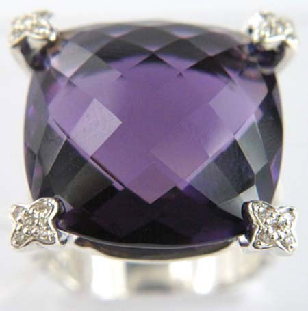 David Yurman Silver Amethyst & Diamond Ring: David Yurman Silver Amethyst & Diamond Ring. The total ring's weight is 9.5 grams. The total weight of the diamond is 0.25 cts approximately, H - I color VS - SI clarity. The size of the Amethyst is 1