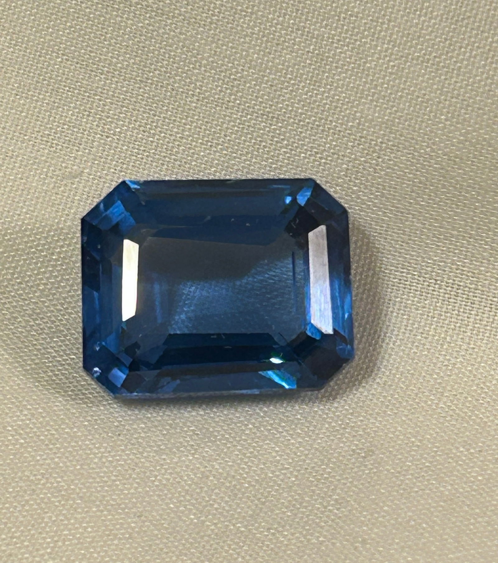 Natural Santa Maria Blue Aquamarine Emerald Cut 15ct: 15 Ct Certified Natural Santa Maria Blue Aquamarine Emerald Cut from Brazil.