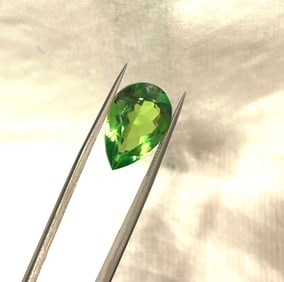 Natural Certified Green Peridot Pair Pear cut 2 Pcs 8 Cts each