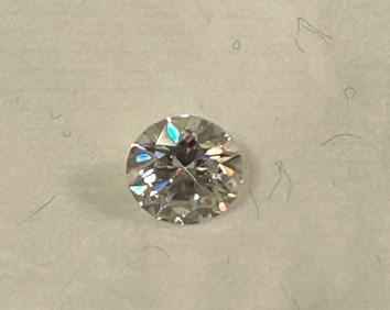 Stunning White Diamond Round Cut VVS D color   0.95 ct  from Thailand