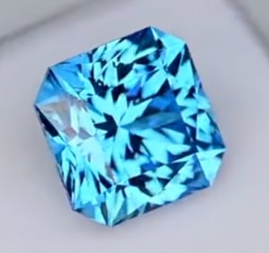Neon Blue Paraiba Tourmaline Asscher Cut VVS 11.85ct from Brazil