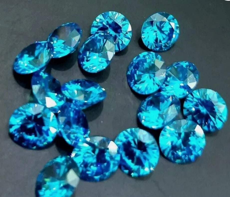 Santa Maria Blue Aquamarine Round Cut 6 mm 10 pcs from Brazil: Blue Aquamarine from Brazil