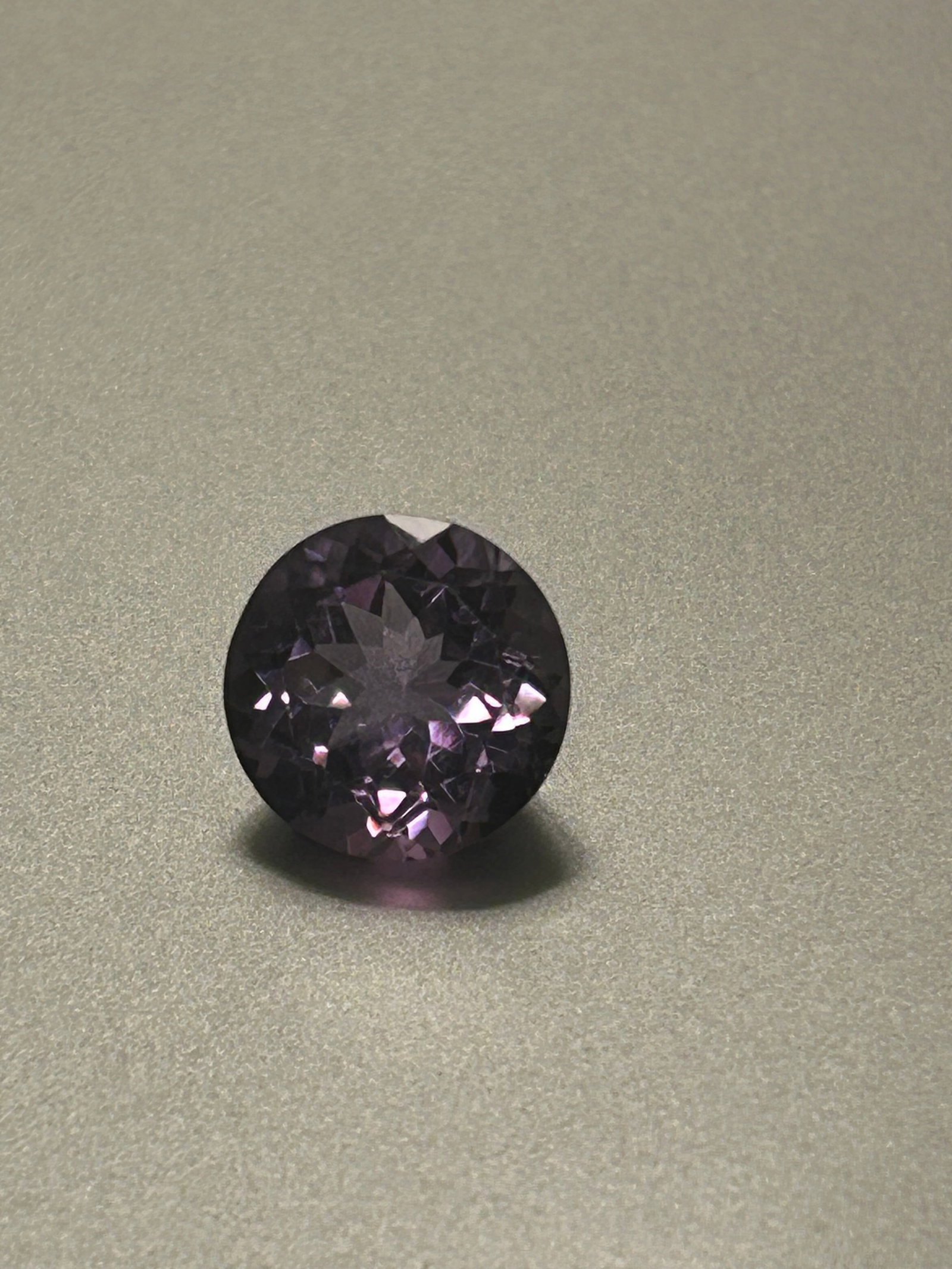 Natural Amethyst 5.59 ct round cut (1 of 2)