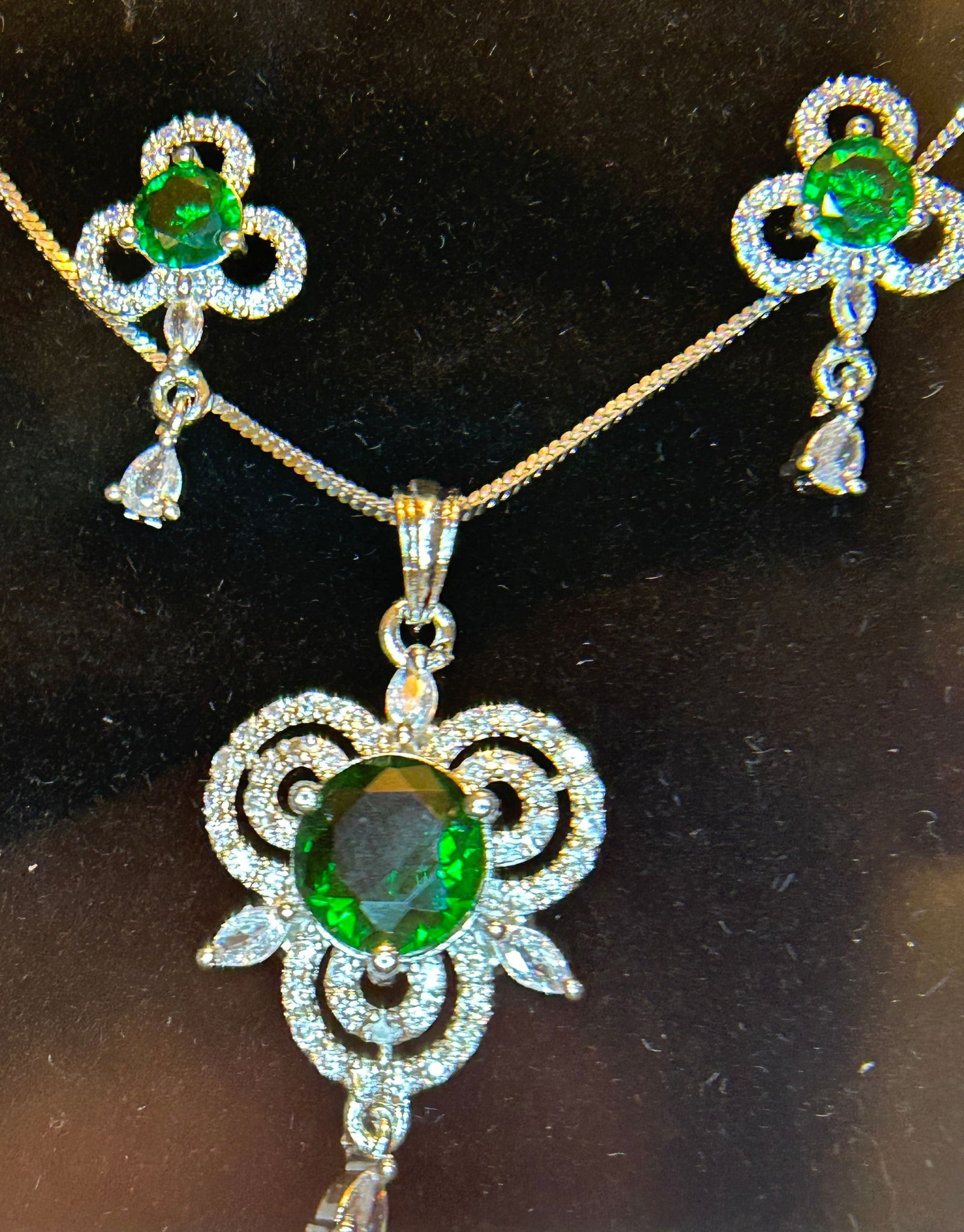 Emerald& Diamond Necklace set - 2