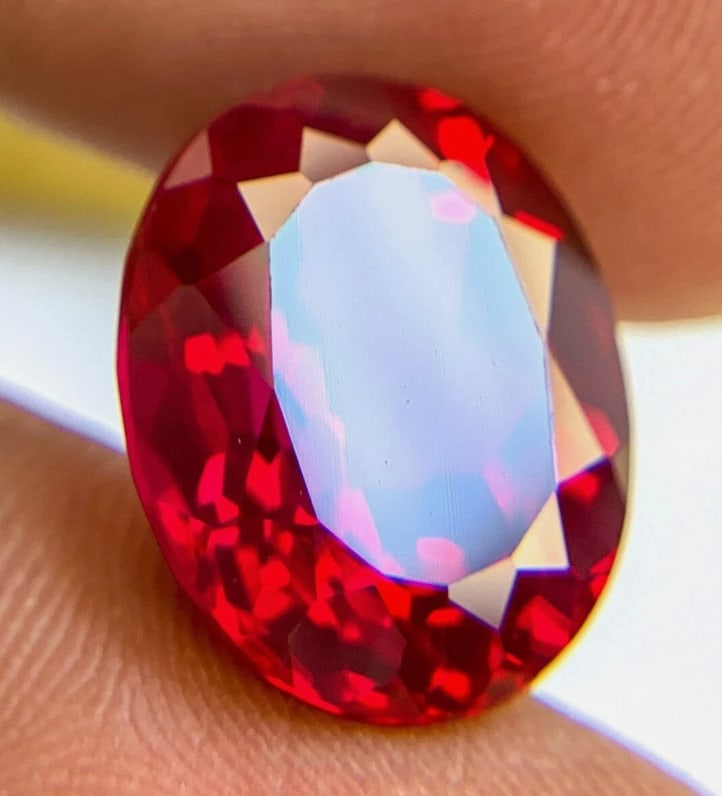 Lab Grown Ruby Oval Cut 11 ct - 2