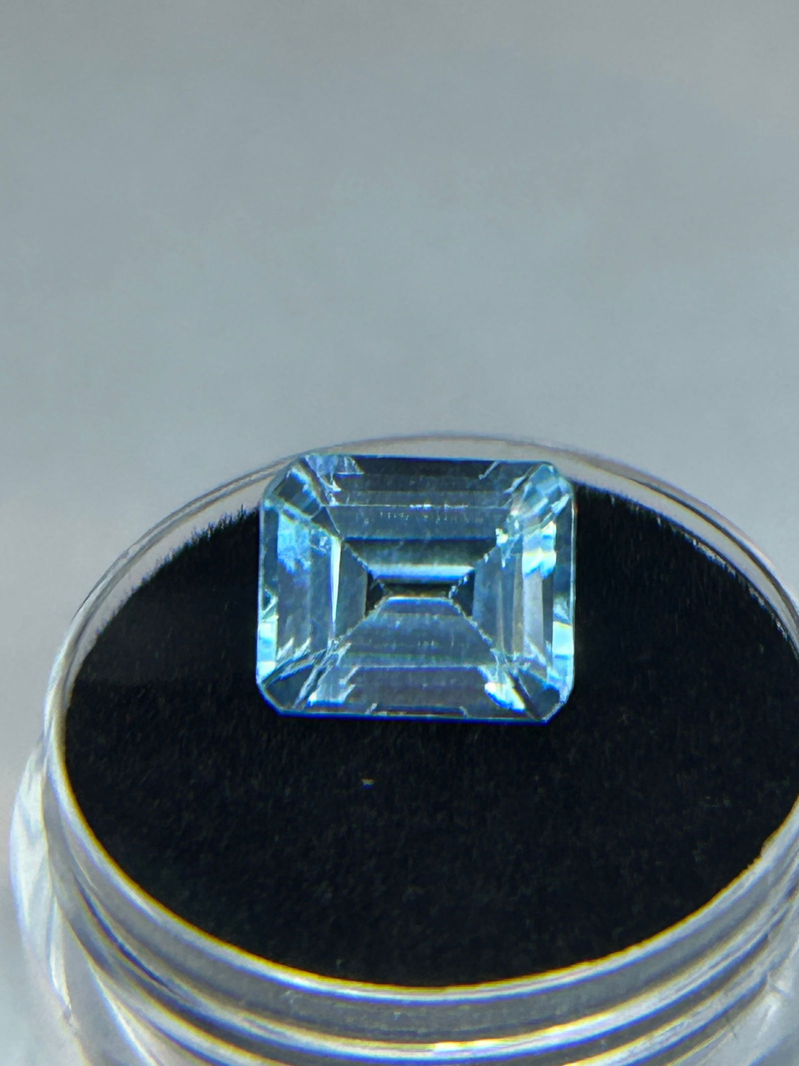 Sky Blue Topaz 5ct - 2