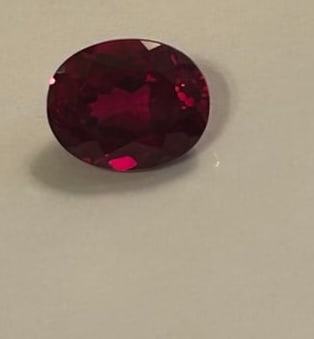Ruby Oval Cut 11 ct - 2