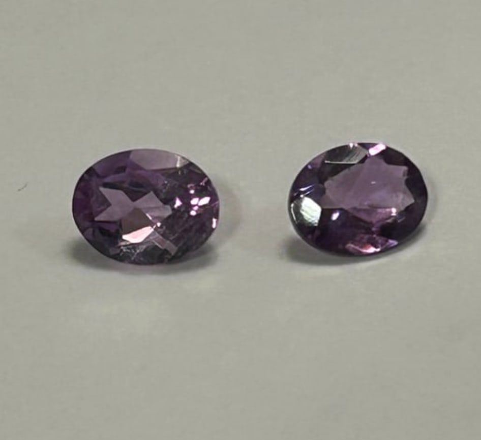 Amethyst PAIR 1.66 ct each: mixed brilliant cut, intense color intensity, and an excellent polish. T
