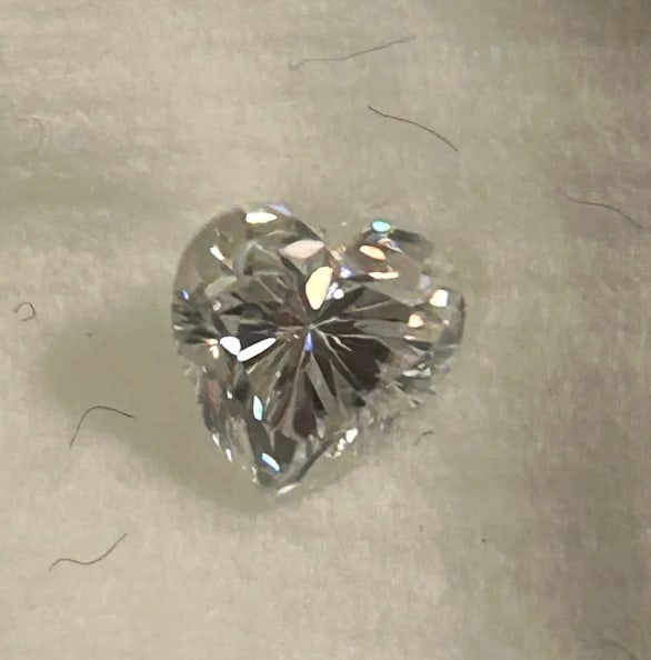 Star Ruby Cabochon 14.06 ct Lab grown: lab-created corundum possesses the same chemical, physical, and optical properties as a natural ruby, typically boasting a deep red color, high brilliance, and superior clarity. Created via methods li