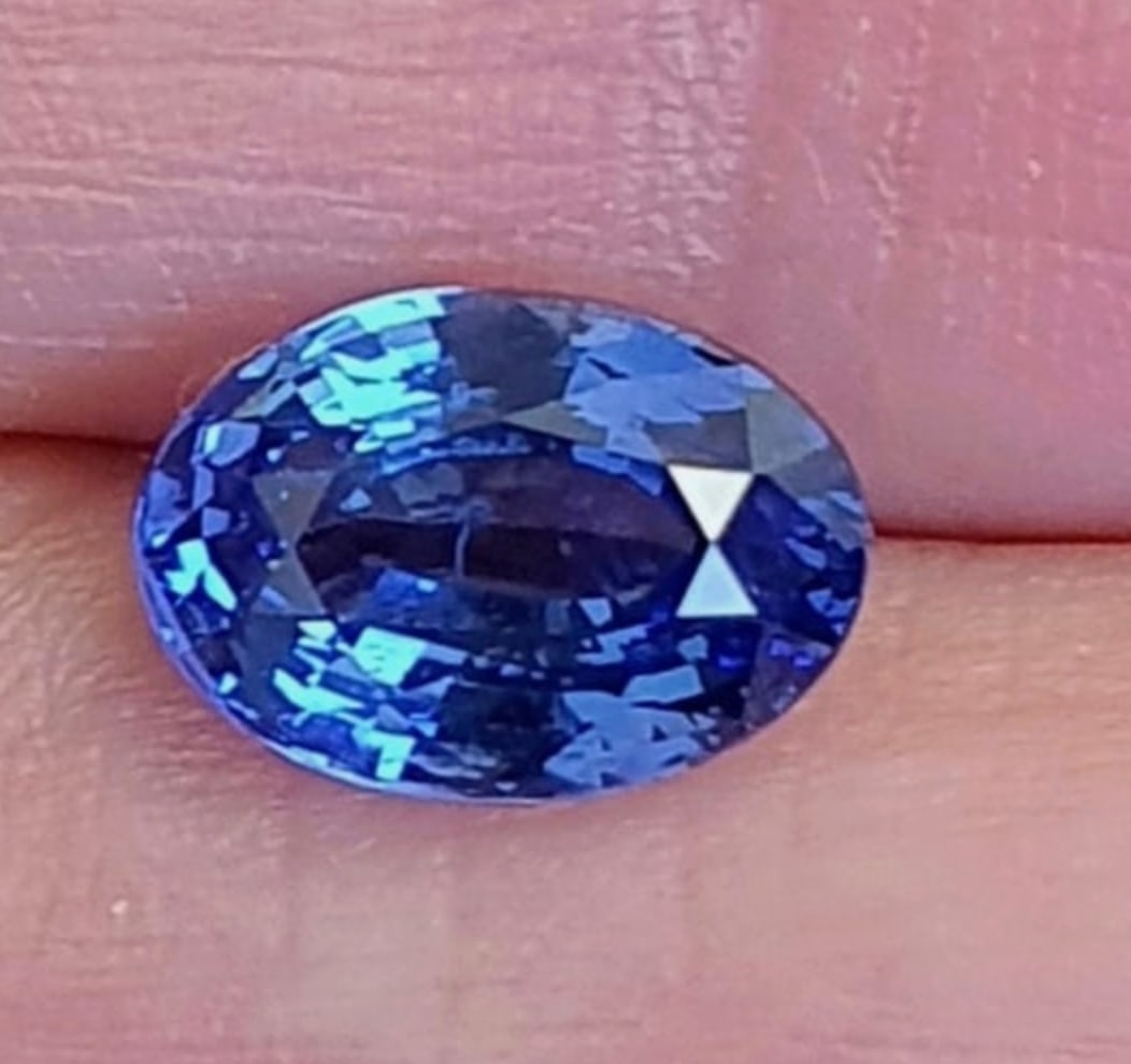 Blue Sapphire Oval Cut 10.62 ct: blue sapphire with an oval cut is a significant, high clarity, synthetic corundum gemstone. Flawless, eye-clean, and more affordable.