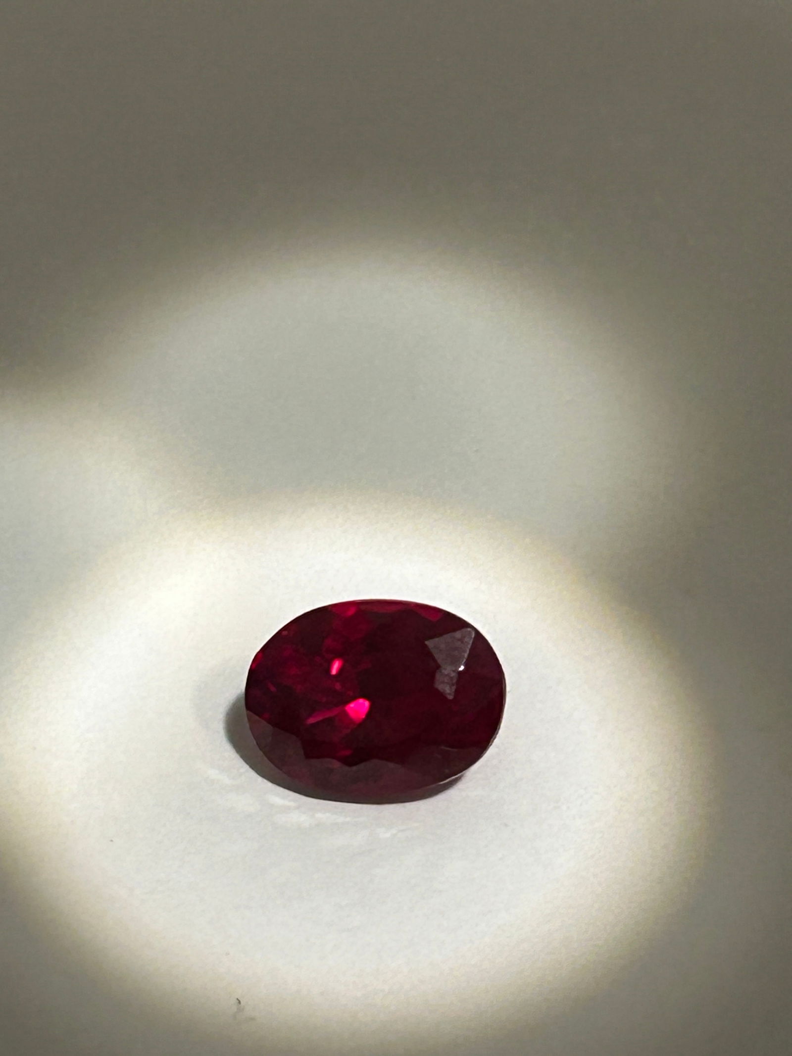 Mozambique Red Ruby 8ct Oval Cut GIR Certified - 2