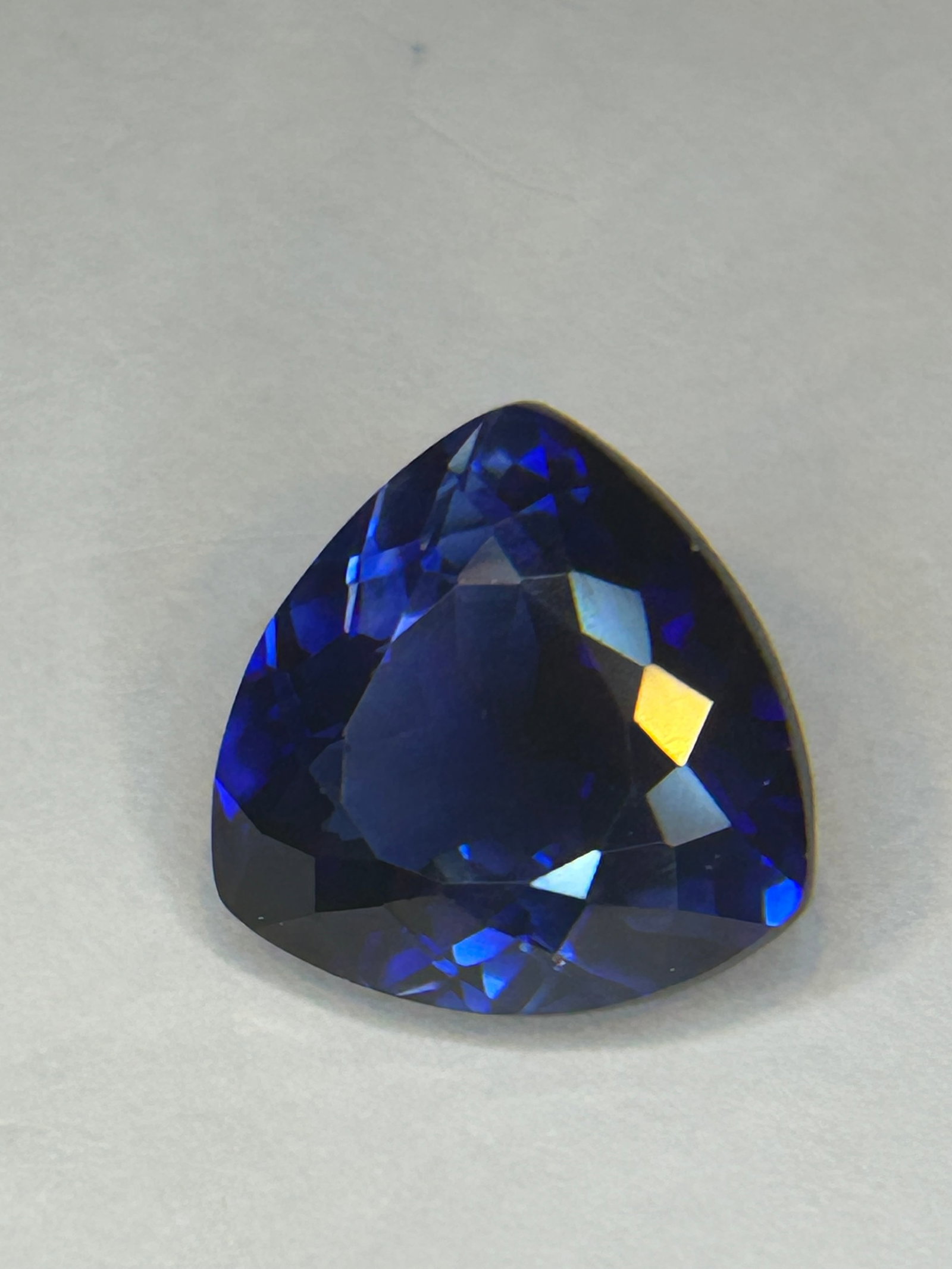 HUGE 21 carat Kashmiri Blue Sapphire Trillion Cut EGL Certified FINAL ITEM (1 of 8)