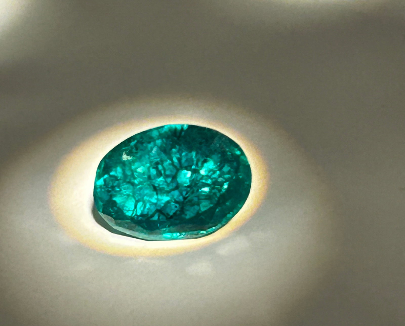 5.60 Carat Colombian Green Emerald Oval Cut GIL Certified: With its rich, intense green color and high clarity, this emerald is ideal for jewelry.