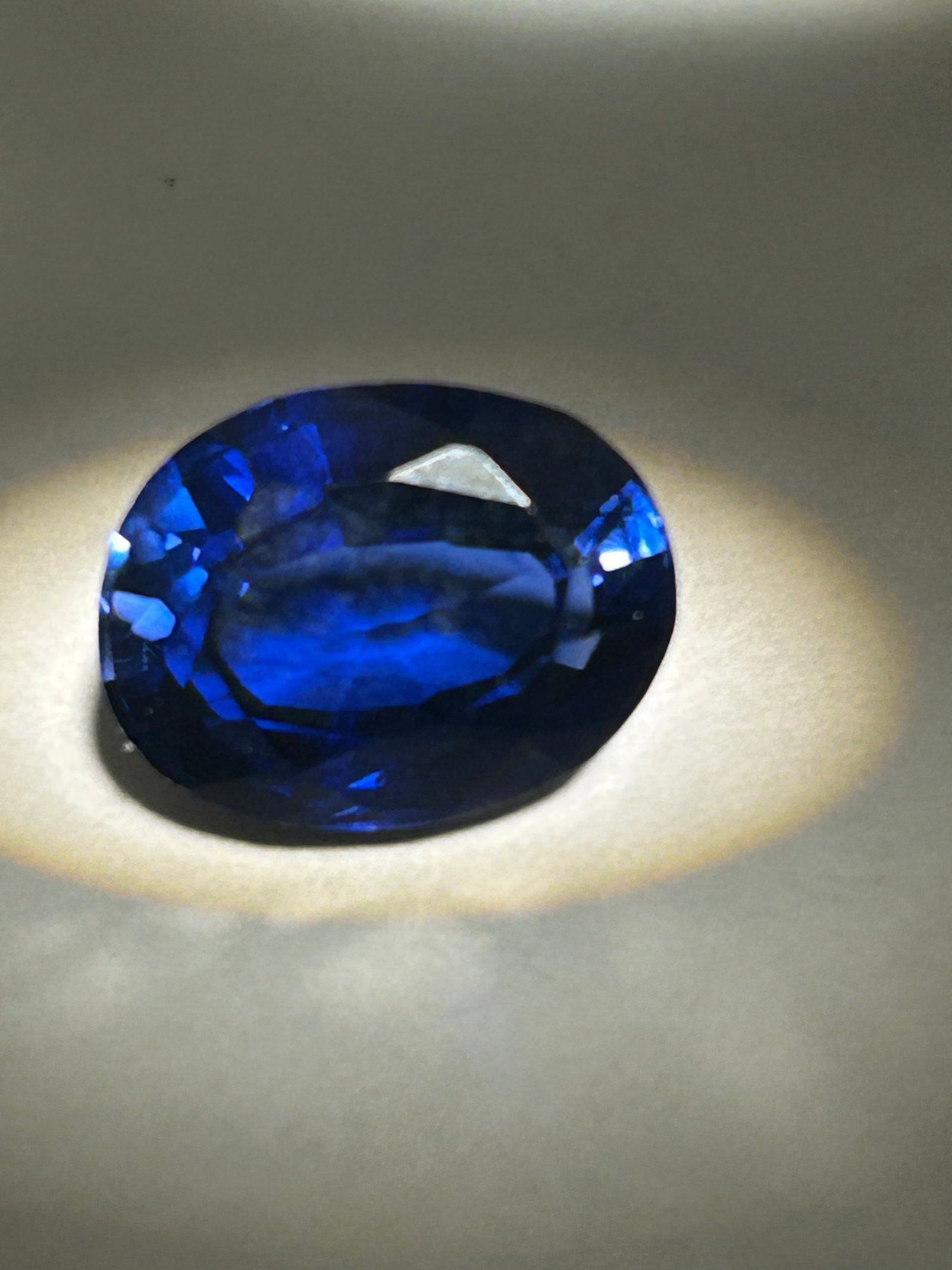 6.87 Carat --- Blue Sapphire --- Oval Cut --- Certified: 6.87 Carat --- Blue Aquamarine --- Cushion Cut