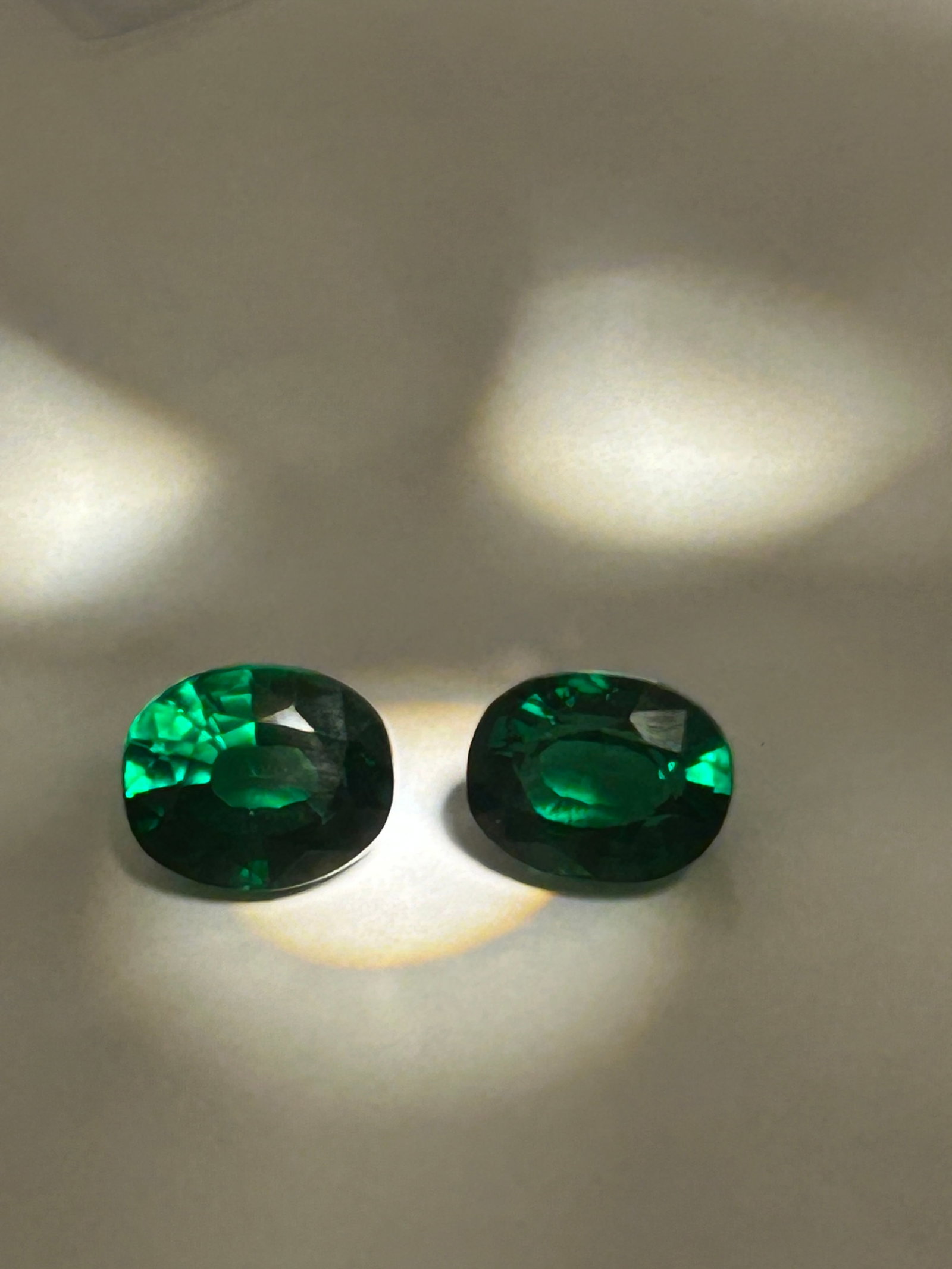 22.60 Carat --- Natural Garnet PAIR --- Oval Cut --- GIR Certified: highly desirable pair of Natural Green Tsavorite Garnets, likely sourced from East Africa (Tanzania/Kenya), totaling approximately 22.60 carats. These stones are designed for high-end, matched, or cus