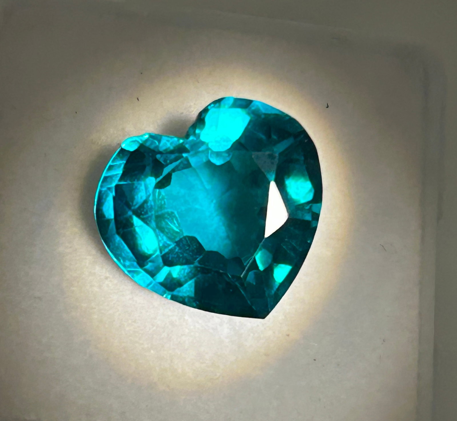 11.00 Carat ---Green Sapphire--- Heart Cut --- GGI Certified (1 of 5)