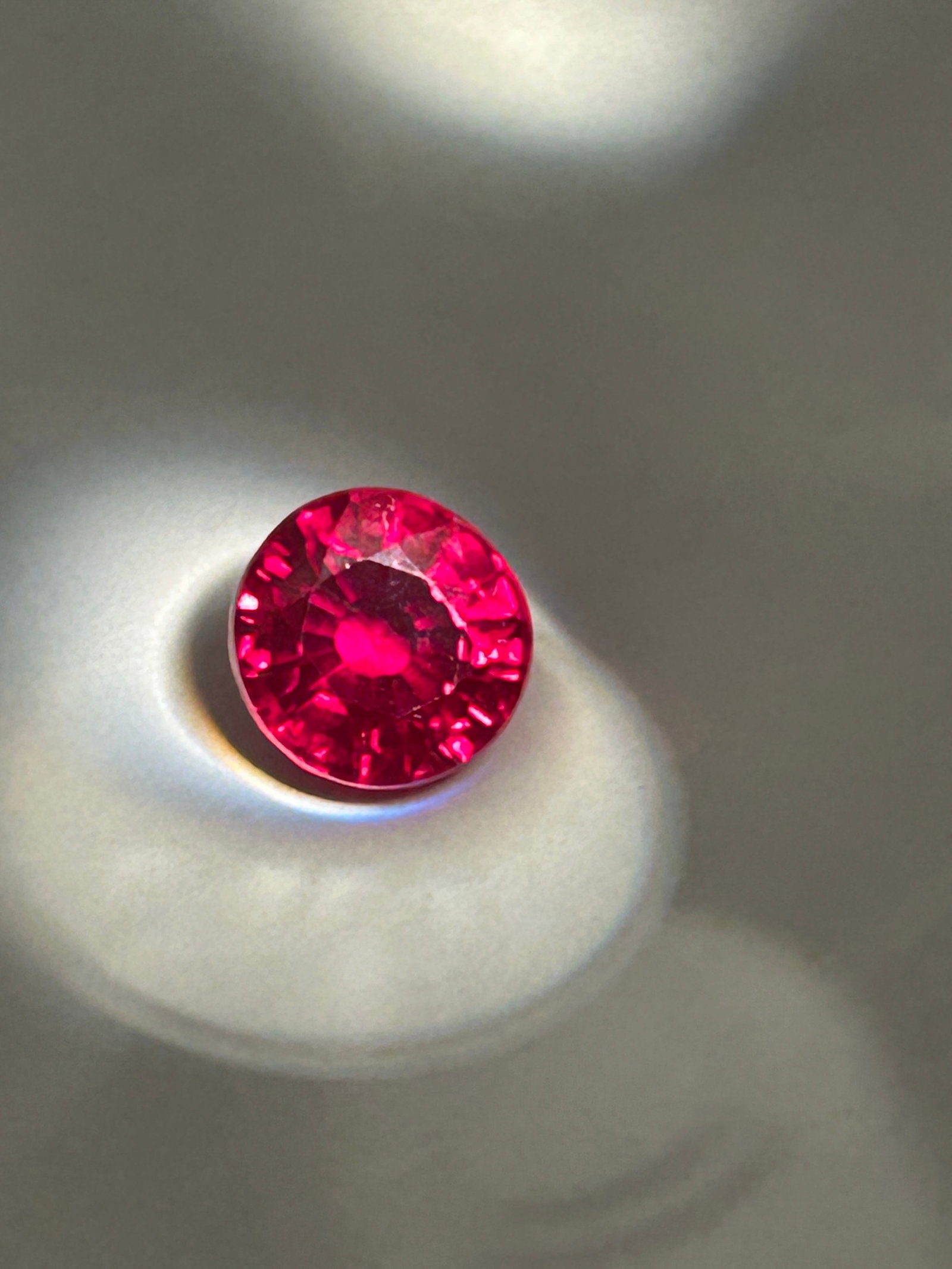 7.42 Carat tcw ----Ruby ---- Round Mixed Cut ----LAB GROWN IGI Certified: 7.42 Carat tcw ----Ruby ---- Round Mixed Cut
