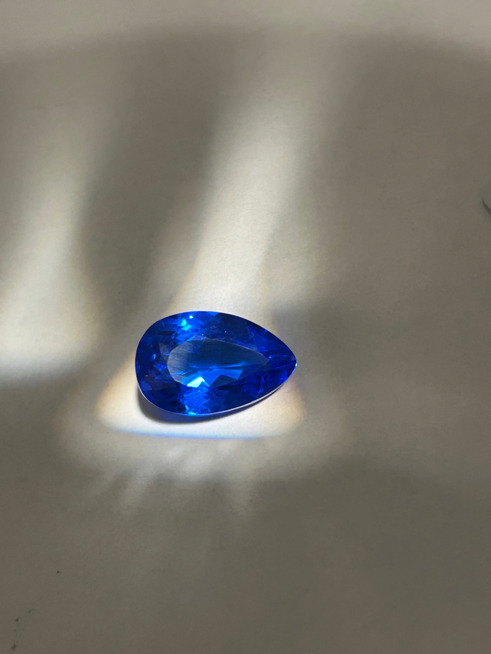 10.00 Carat --- Pakistani Royal Blue Sapphire --- Pear Cut --- GIE Certified.: Royal Blue Sapphire with a pear cut. While specific Pakistan-origin stones at this weight are scarce, they are often marketed alongside high-quality Kashmiri or Ceylon blue sapphires. Often associated