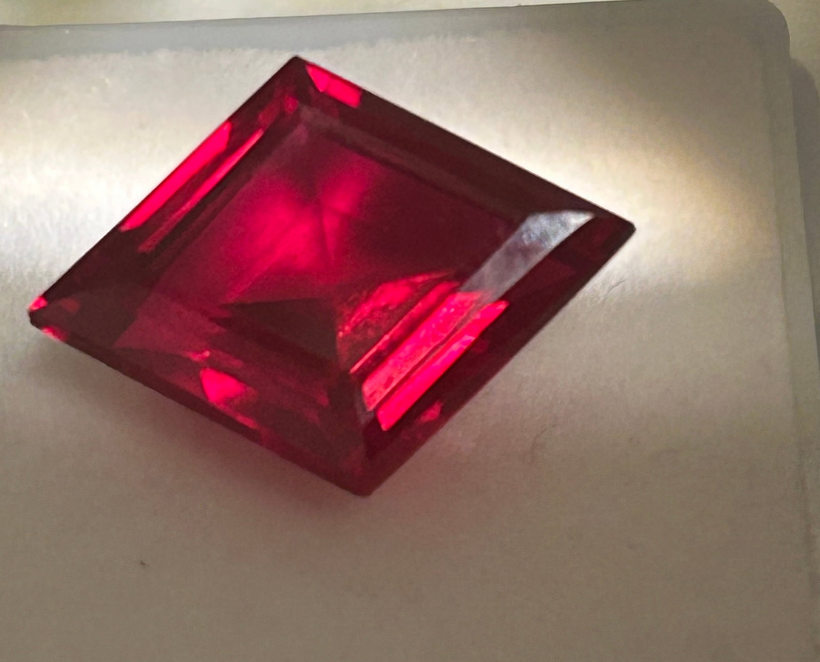 10.20 Carat --- Sri Lankan Red Ruby --- Fancy Cut--- EGL Certified Natural: This is a premium, collector-quality gemstone defined by its substantial size, prestigious origin, and unique craftsmanship.