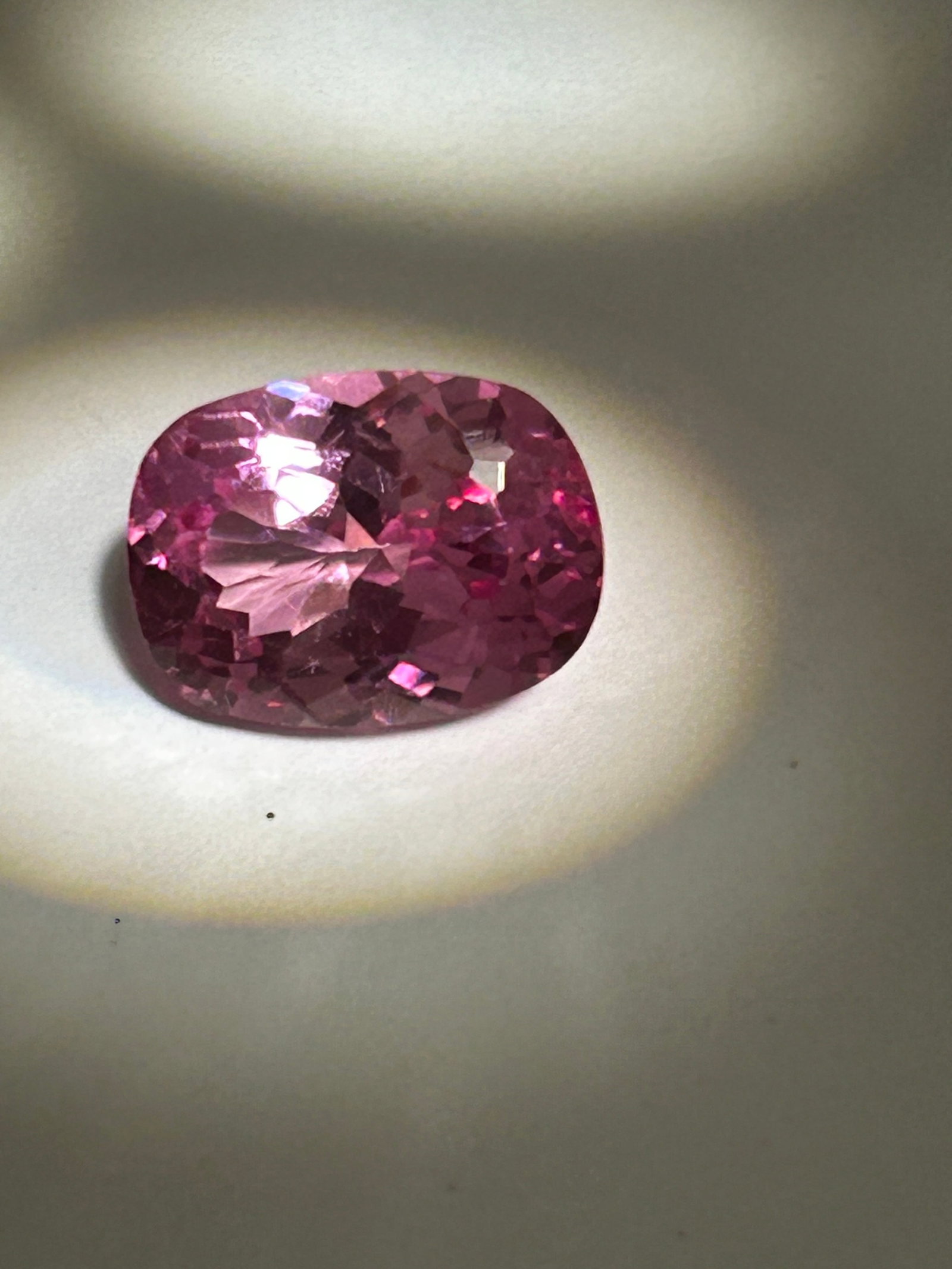 10.00 Carat ---Pink Sapphire-- Oval Cut---EGL Certified (1 of 5)
