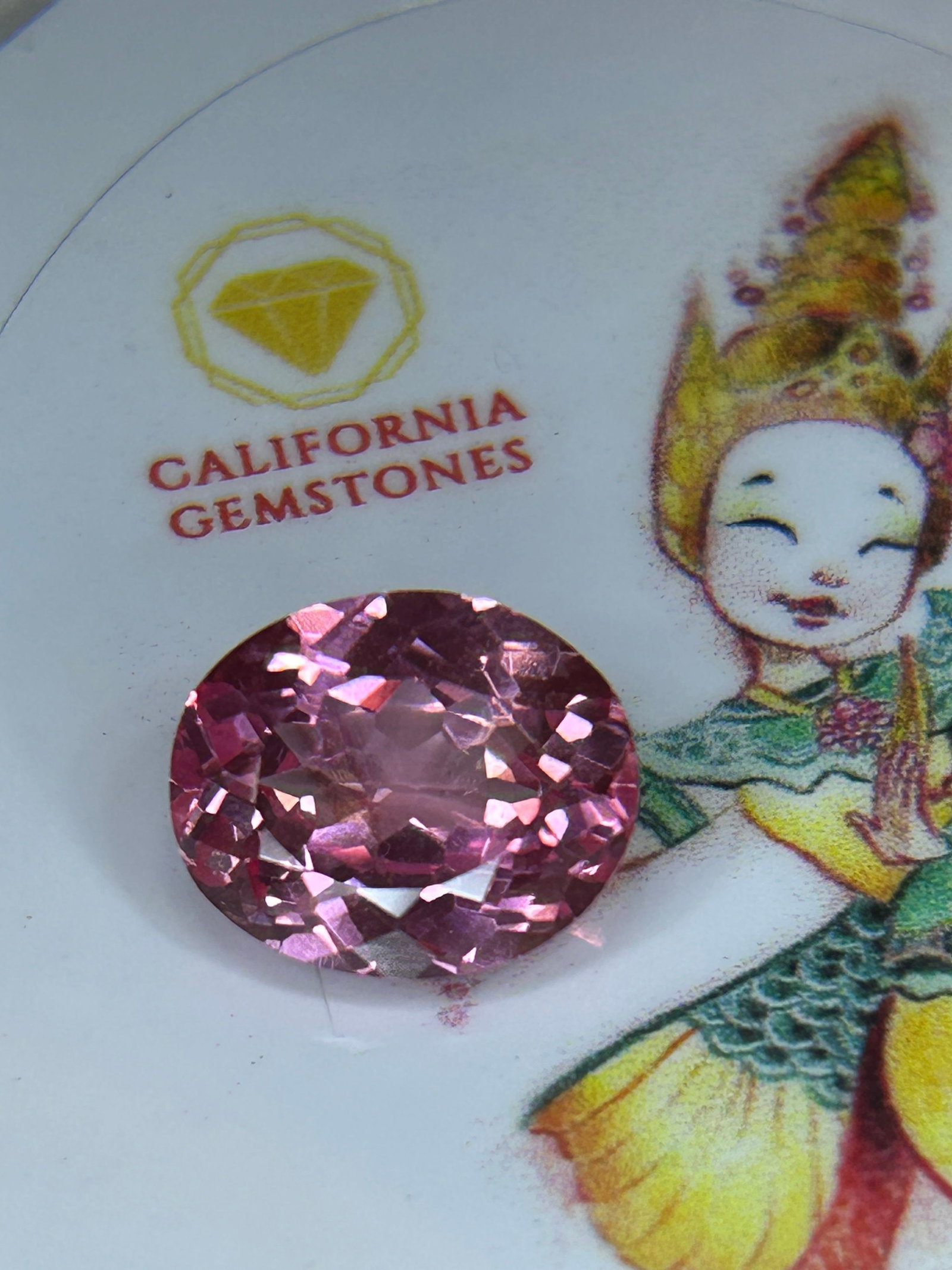 8.00 Carat ---- Natural Pink Sapphire---- Oval Cut---EGL Certified: This stone serves as a bold, luxurious centerpiece for high-end fine jewelry, such as engagement rings or statement pendants.
