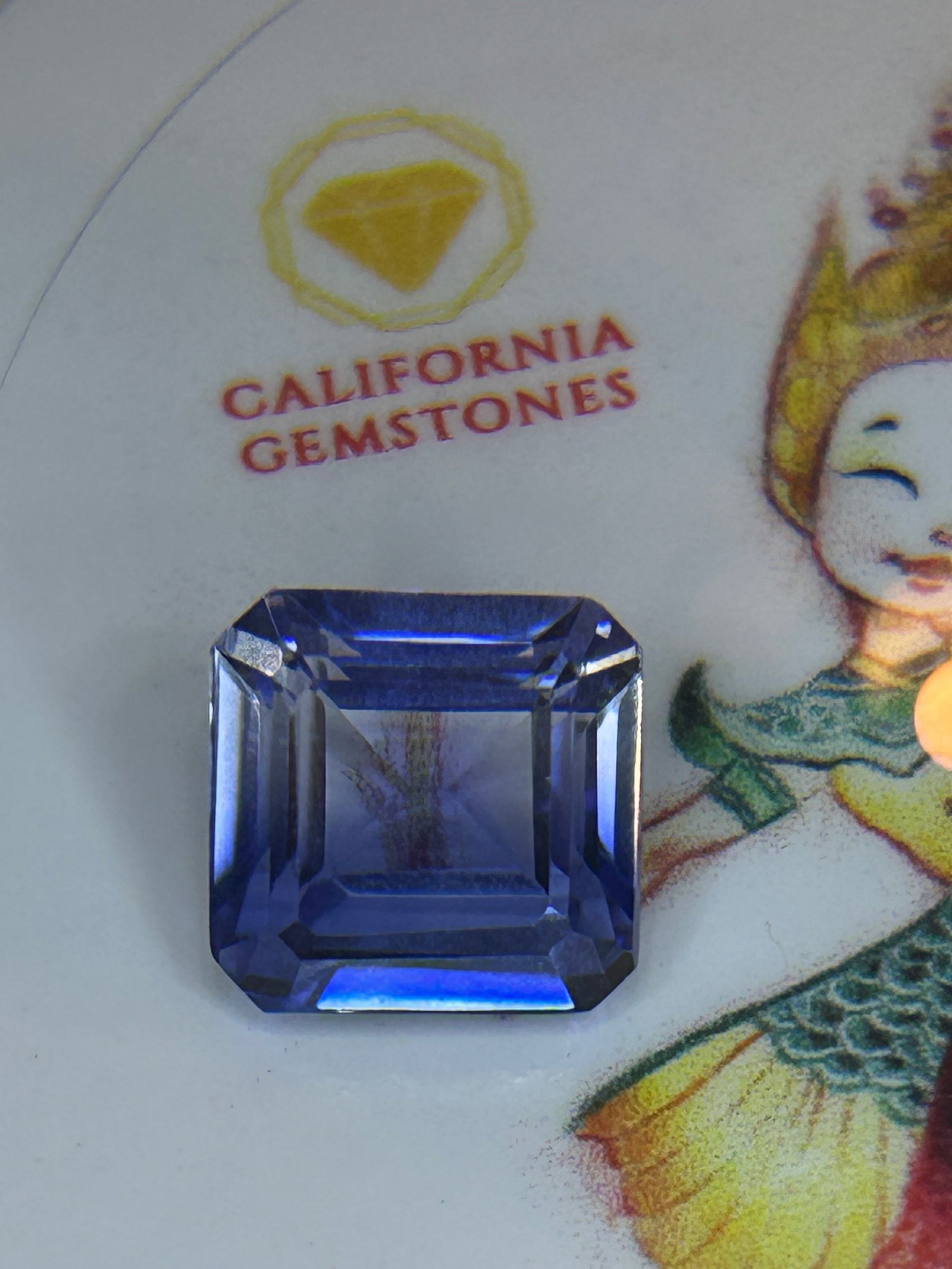 9.25 Carat -- Natural Blue Sapphire ----Radiant Cut----GGI Certified: The radiant cut blends the sleek geometry of an emerald cut with the exceptional brilliance of a round cut, maximizing sparkle and intense color distribution.