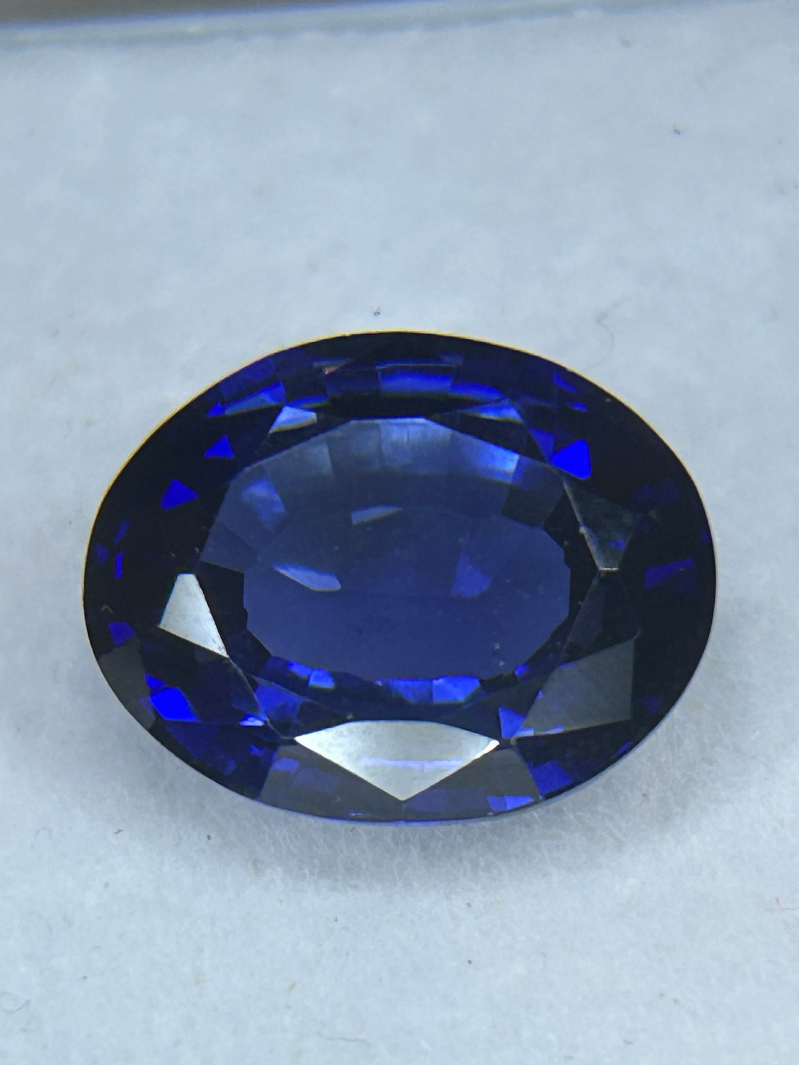 9.65 Carat Natural Blue Sapphire Pear Cut (1 of 2)
