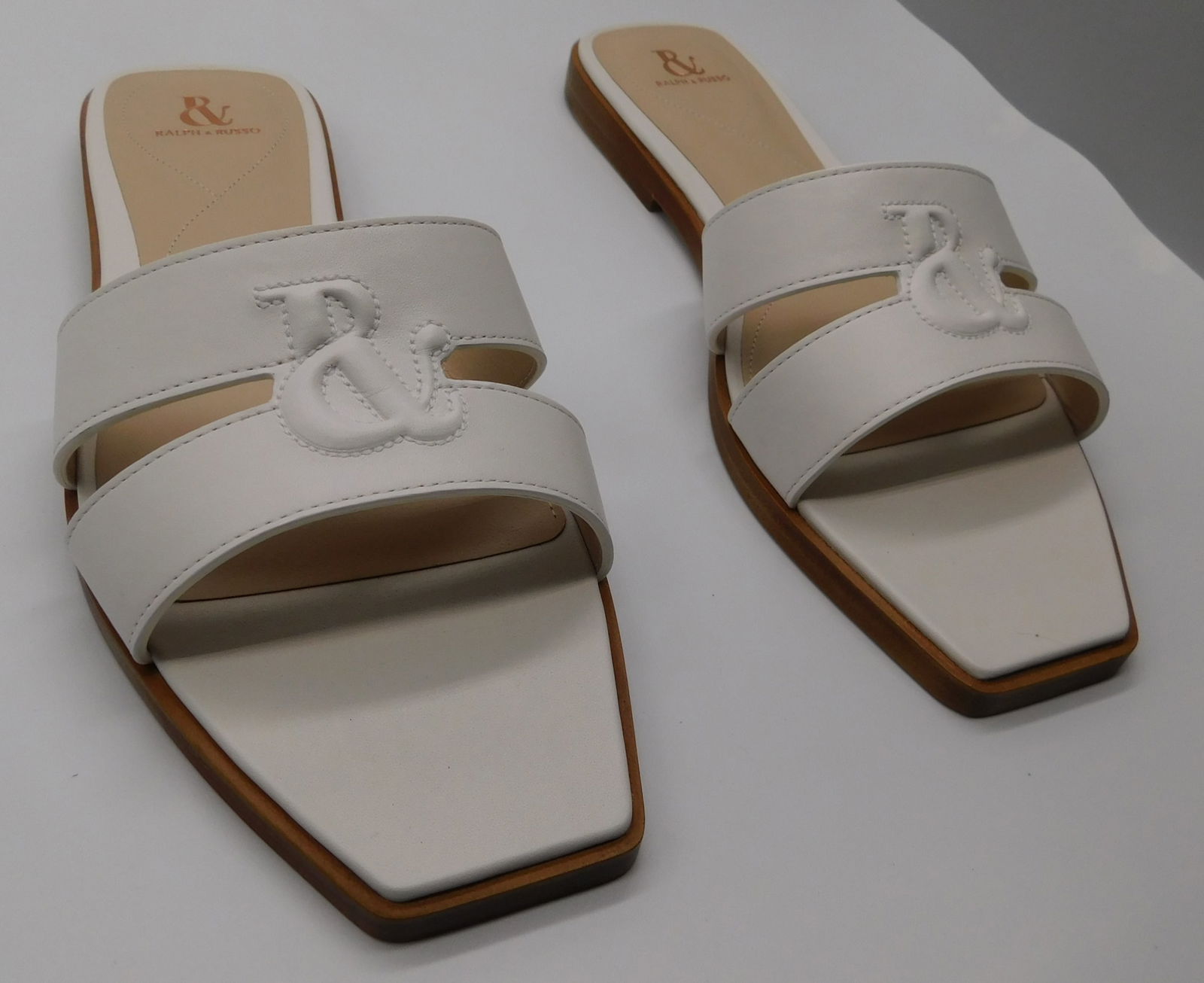 Pair of Ralph & Russo Double-Stripe Slide Sandals, Fabric Calf, White, With Box & Dust Bags. EU Siz: Pair of Ralph & Russo 22003 Double-Stripe Slide, Leather, White, With Box & Dust Bags. EU Size 37. (RRP £ 395)