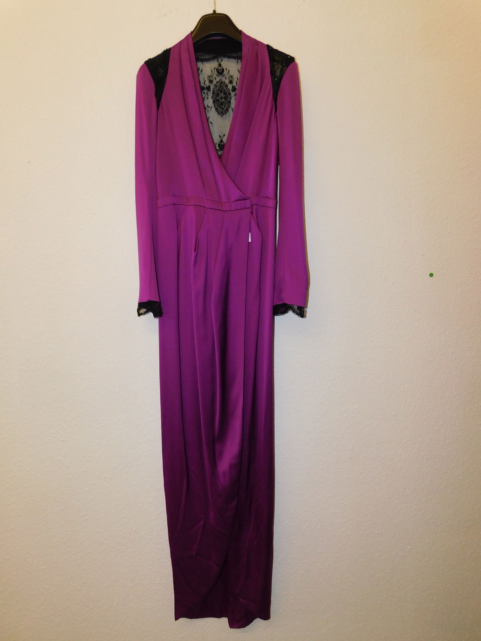 Ralph & Russo 19P11 E29, Sample 22 Evening Robe Dress with Embroidered Lace Inserts, Size 36 (RRP &# - 4