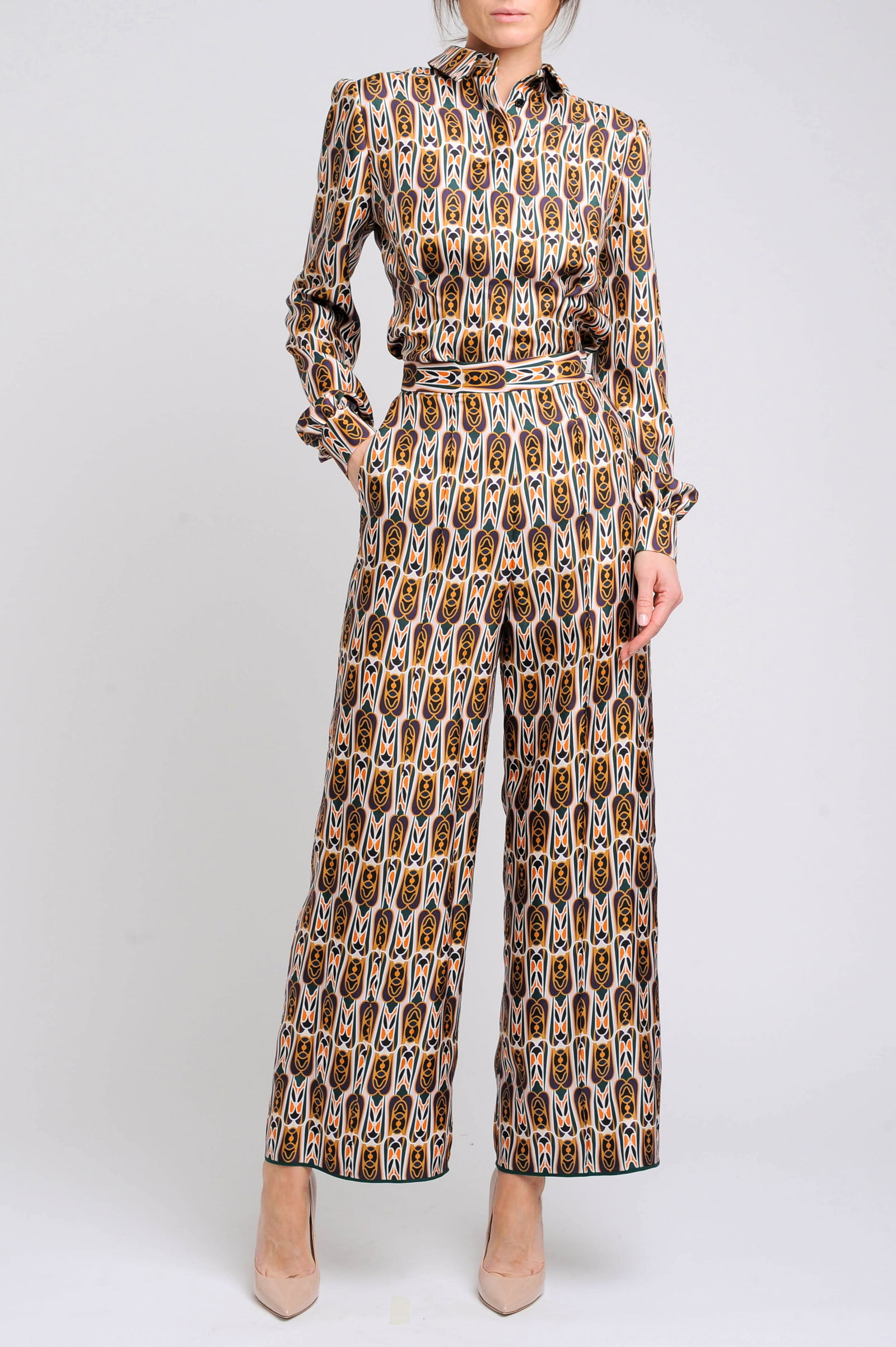 Ralph & Russo 19F11 P001 Printed Silk Cullotes, Green/Orange, Size 40 (RRP £1,190): Ralph & Russo 19F11 P001 Printed Silk Cullotes, Green/Orange, Size 40 (RRP £1,190) - Silk printed culottes with front leg pin tuck.