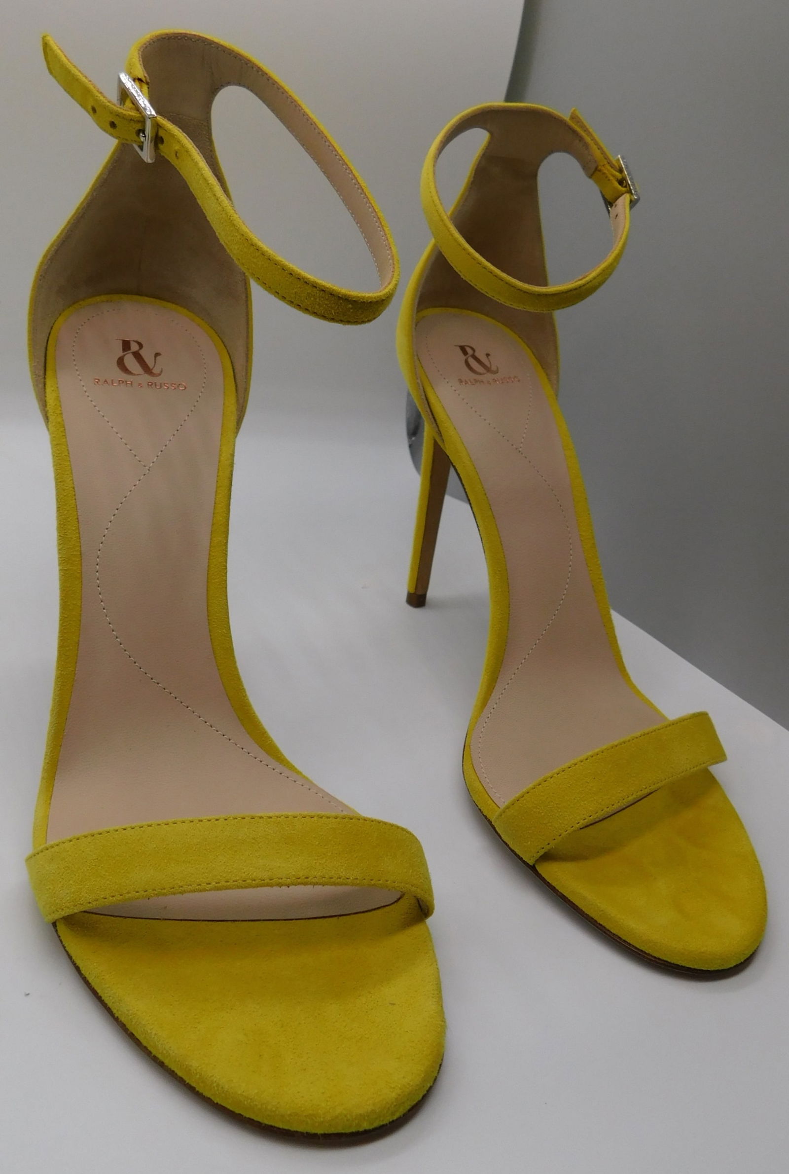 Pair of Ralph & Russo Plain Sandals, Suede Fabric, Yellow/ Silver, With Box & Dust Bags. EU Size 38.: Pair of Ralph & Russo Plain Sandals, Suede Fabric, Yellow/ Silver, With Box & Dust Bags. EU Size 38. (RRP £550). Handcrafted in Italy, our classic two-strap sa