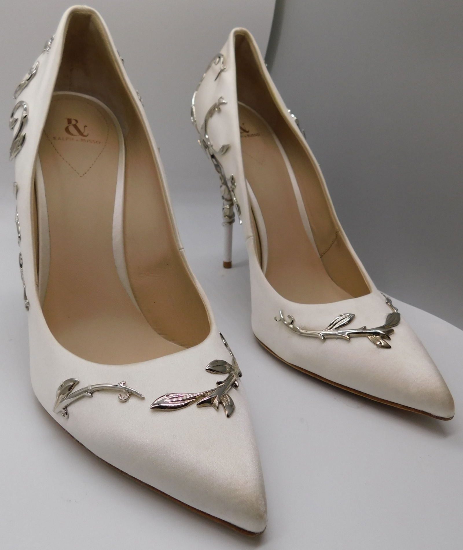 Pair of Ralph & Russo Eden Heel Pumps, Satin Fabric, White/ Silver, With Box & Dust Bags. EU Size 37: Pair of Ralph & Russo Eden Heel Pumps, Satin Fabric, White/ Silver, With Box & Dust Bags. EU Size 37.5